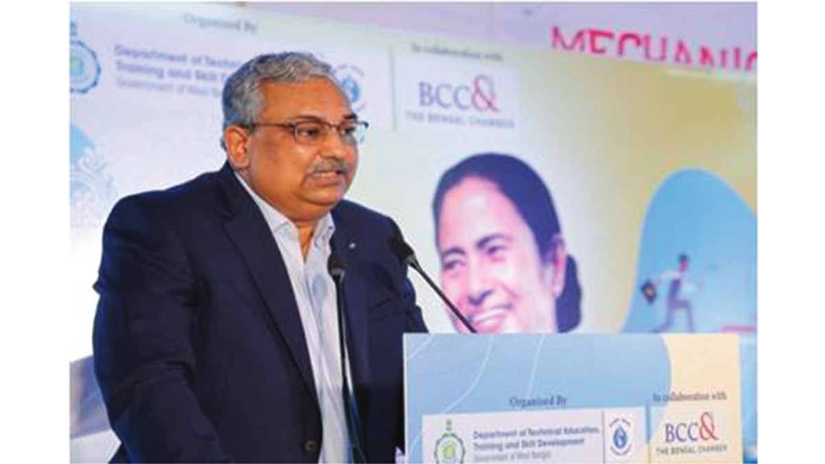 Mr. Gautam Ray, Senior Vice President, The Bengal Chamber of Commerce and Industry and Executive Director (HR & Admin.) − CESC Limited & President (HR) − Power Group, RPSG addressing at the inaugural session