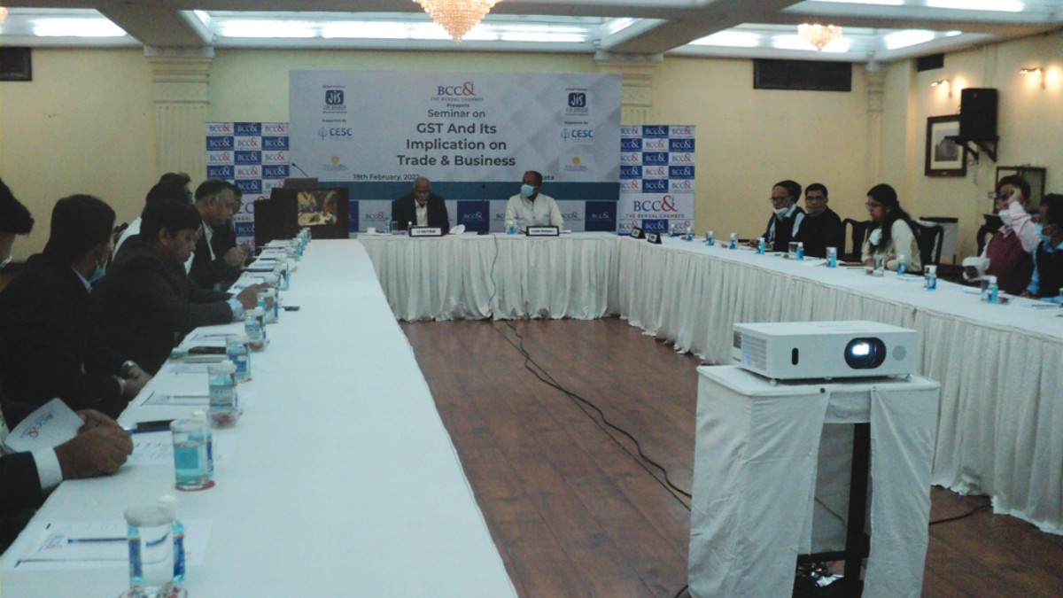 Seminar on GST and Its Implication on Trade & Business (With sector−wise analysis on EPC Contract, Works Contract, Real Estate, Hospitality, Education Sectors, Trusts& E−Commerce) in progress