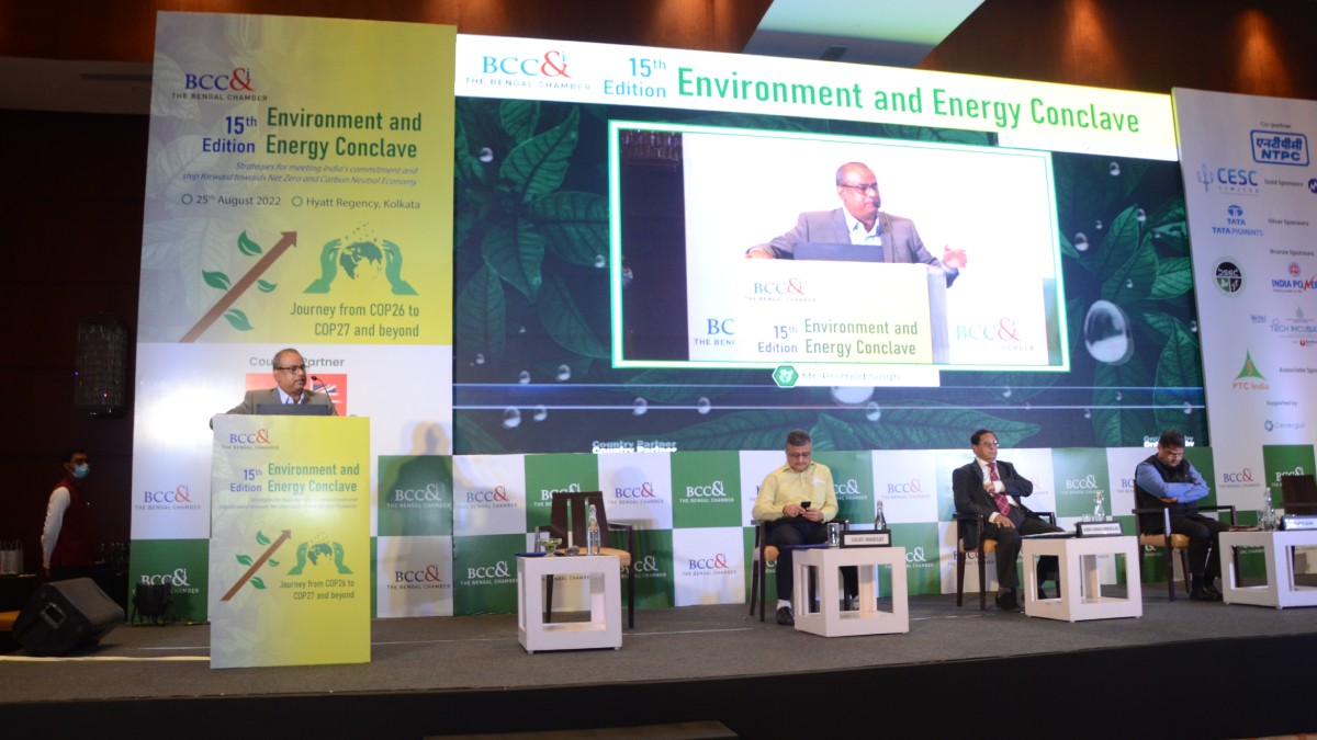 (L−R) Mr. Promod Singh, President− Regulatory & Commercial, India Power Corporation Limited; Mr. Sanjoy Mukherjee, Executive Director (DT), CESC Limited; Mr. Arun Kumar Mukherjee, Mentor, Energy and Environment Committee, The Bengal Chamber of Commerce and Industry and Mr. Harish Saran, ED Commercial, Operations & HR, PTC India Ltd; in the session on Grid Stability, Renewable Integration and Cross Country Connectivity