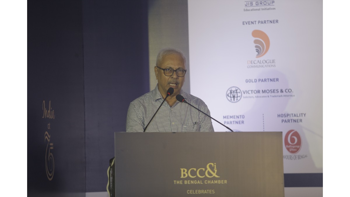 Shri P S Bhattacharyya, Former Chairman, Coal India Limited and Vice Chairman, Peerless Group, delivering his address
