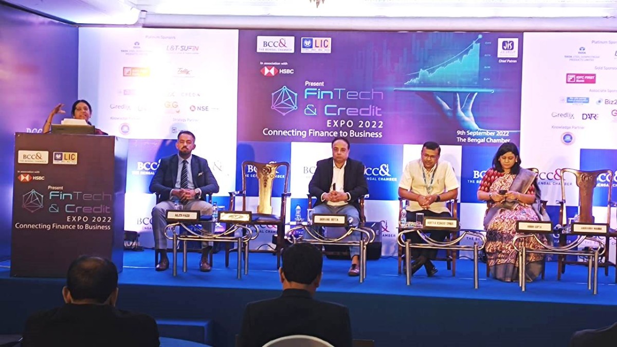 Special Address by Guest Of Honour Ms. Anuradha Manna, Secretary, P&GS MKTG., LIC India