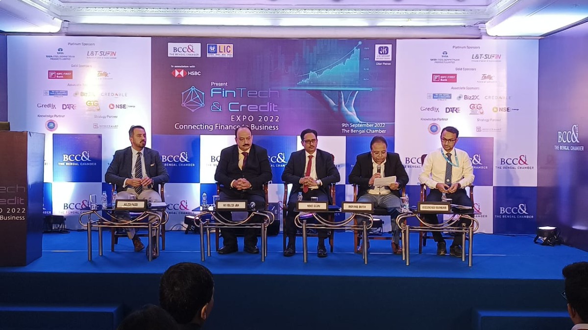 Dignitaries on the dais in the first Technical Session on “Solution for Working Capital – Ensuring Sustainable Cash Flow”