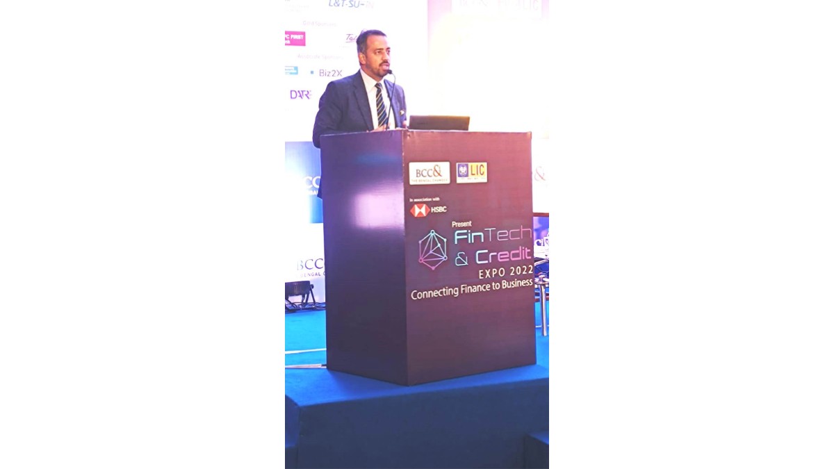 Presentation on ”Supply Chain funding Programmes” by Mr. Arjun Passi, Vice President, Business Development upscale, CredAble