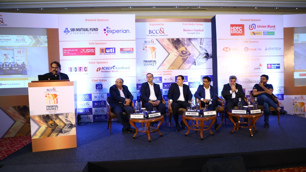 Session on “Reforms as a Catalyst in pushing the insurance industry to the new level” being moderated by: Mr. Amit Roy, Managing Director, Insurance & Allied Businesses, PwC