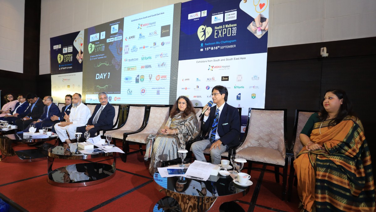 Panel Discussion on ‘Bridging South-East Asia and South Asia In good Health – Possible Collaborations’ at the Inaugural Session in progress. Panelist : Dr. Arnab Gupta, Medical Director, Saroj Gupta Cancer Center & Research Institute
