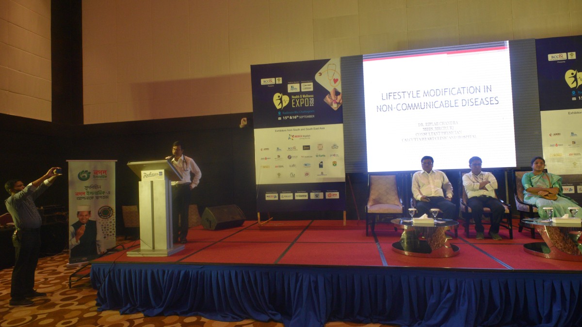 Health Talk on Role of lifestyle modification to prevent non communicable disease by Dr. Biplab Chandra, Consultant Physician, Calcutta Heart Clinic & Hospital