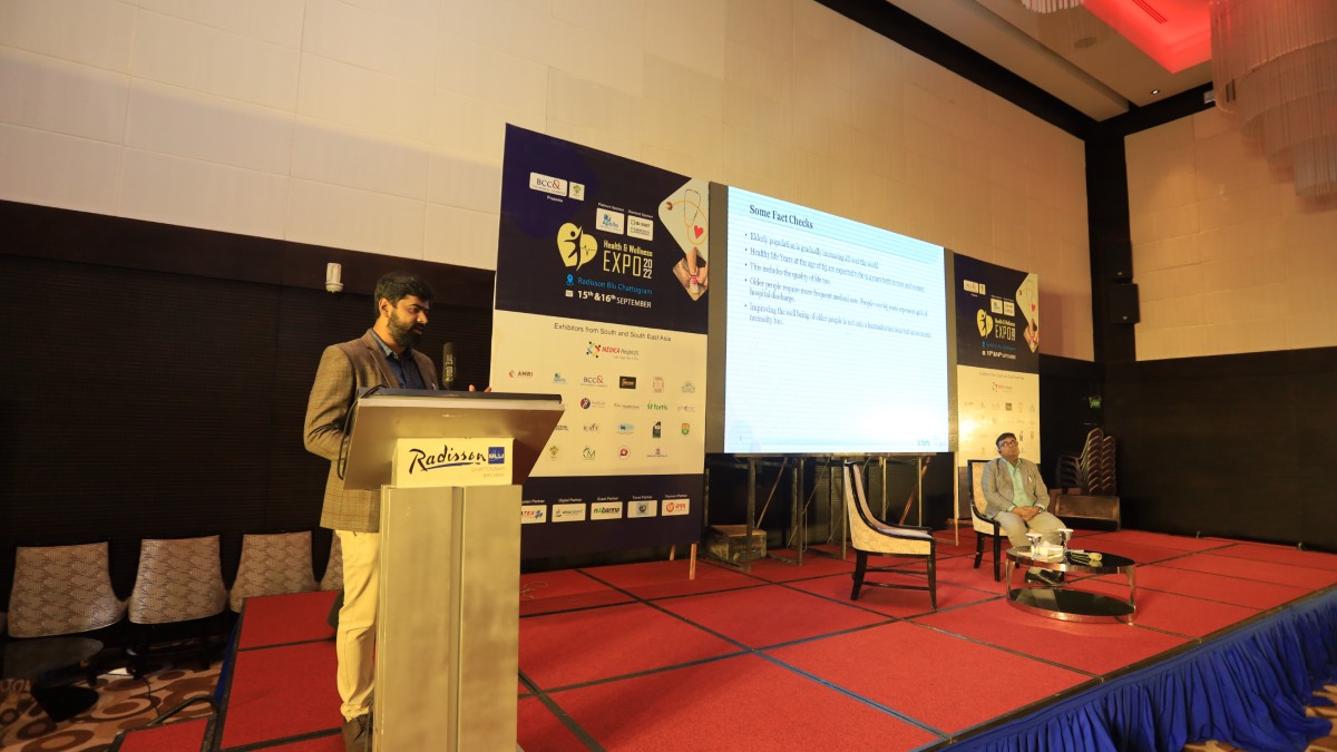 Health Talks in progress by AMRI Hospital. Speakers : Dr Sanjoy Basu, Senior Consultant, Department of Gastroenterology, AMRI and Dr Binayak Chanda, Senior Consultant, Dept of Cardiac Surgery, AMRI