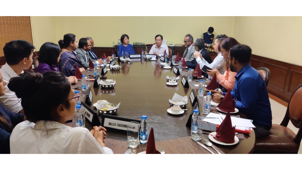 Round Table Discussion between H.E. Baushuan Ger, Representative, Taipei Economic and Cultural Center in India, Officials of the Centre and Representatives of TAITRA, Kolkata , President, Former Presidents and Secretariat Members of  The Bengal Chamber