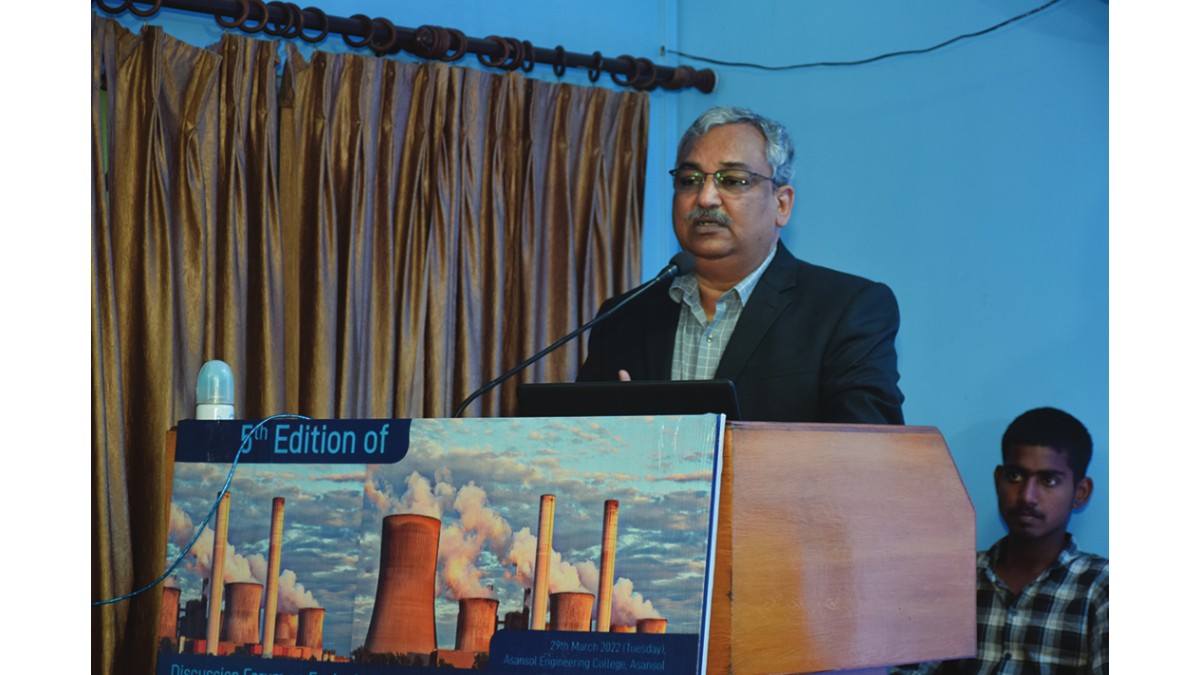 Mr. Gautam Ray, Chairperson, Energy and Environment Committee and Senior Vice President, The Bengal Chamber of Commerce and Industry and Executive Director (HR & Admin.) − CESC Limited &President (HR) − Power Group, RPSG