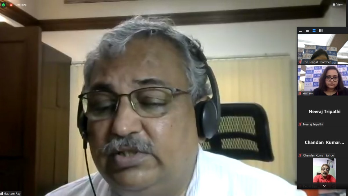Mr. Gautam Ray, Chairperson, Energy and Environment Committee; Senior Vice President, The Bengal Chamber of Commerce and Industry & Executive Director (HR & Admin.) − CESC Limited & President (HR) − Power Group, RPSG delivering the formal welcome address