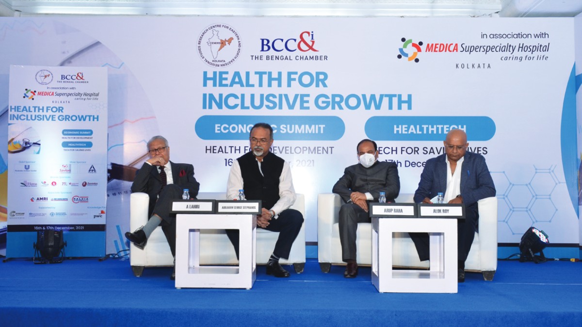 L−R : Mr. A Lahiri, Former Director, HUL and Senior VP, Unilever; Convenor, Economic Summit, CENERS K; Former President, The Bengal Chamber; Mr. Abraham George Stephanos, President, The Bengal Chamber and Managing Director, Tata Steel Downstream Products Limited; Air Chief Marshal (Rtd.) Arup Raha, President, CENERS K and Hon. Member and Ambassadeur Extraordinaire, The Bengal Chamber; Dr. Alok Roy, Former President, The Bengal Chamber and Chairman, Medica Group of Hospitals