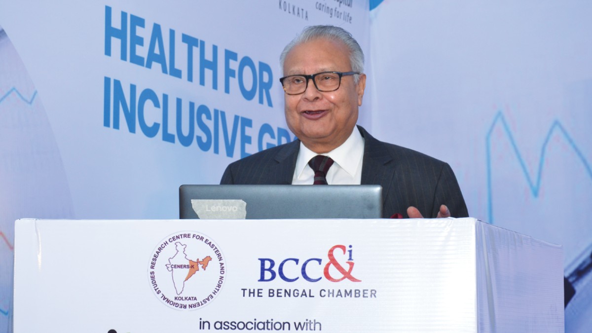 Mr. A. Lahiri, Former Director, HUL and Senior VP, Unilever; Convenor, Economic Summit, CENERS K; Former President, The Bengal Chamber setting the context of the programme