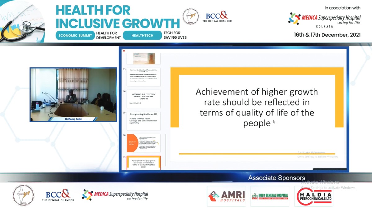 Dr. Manoj Patki, Associate Professor, Community Medicine Department, Zoram Medical College gracing the Session−Healthcare in North East