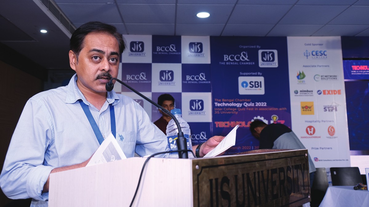 Mr. Gaurav Majumder, Assistant Registrar, JIS University delivering the Formal Vote of Thanks