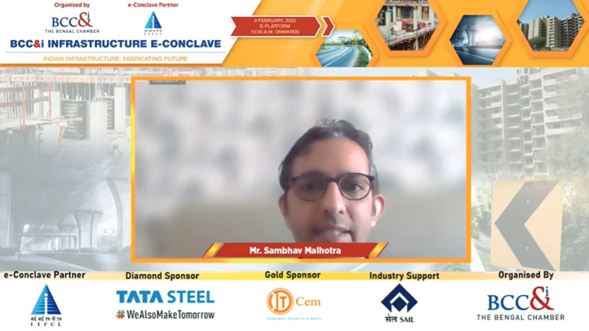 Mr. Sambhav Malhotra, Associate Partner, McKinsey & Company moderating the Session on Powering the India Growth Story: Role of Infrastructure towards a 5 trillion Dollar Economy”
