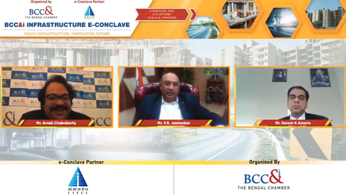 Mr. Arnab Chakraborty, Deputy Director, BCC&I moderating the Experts’ Roundtable on “Financing Infrastructure: Impetus for a Growing India”