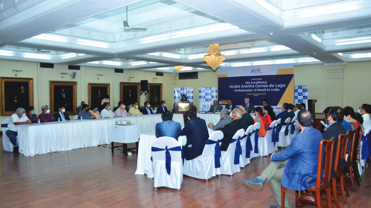 Interactive session on “Potential Bilateral Synergies between India and Brazil” undergoing.