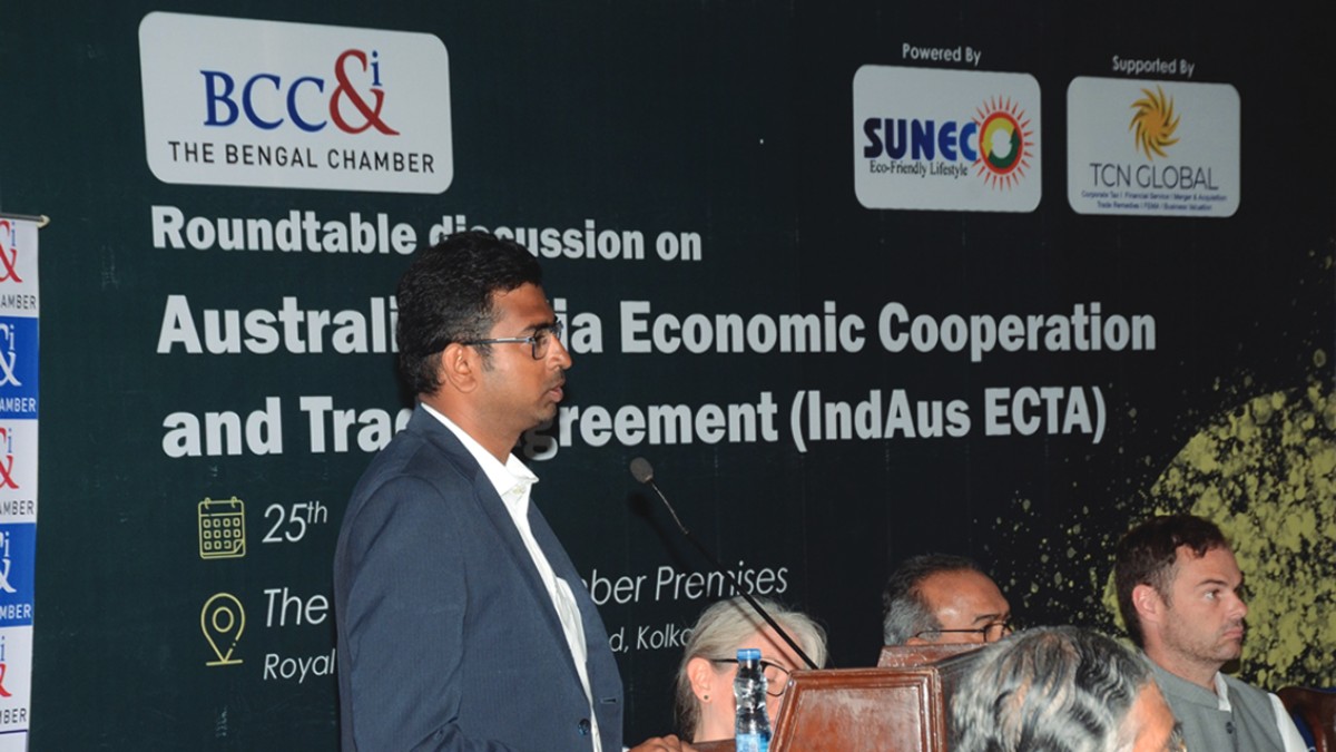 Mr. Debarka Chakraborty, Principal Consultant, MN Dastur & Company (P) Ltd addressing the audience