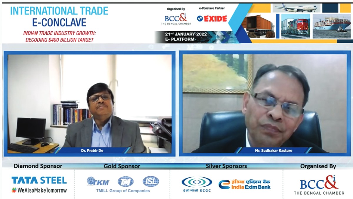 Dr. Prabir De, Professor, Research and Information System for Developing Countries (RIS) in conversation with Mr. Sudhakar Kasture, International Trade Consultant, EXIM Institute at the Experts’ Roundtable on − “Expectation from FTP and Capitalizing Trade Agreements : The Roadmap for Export Growth”