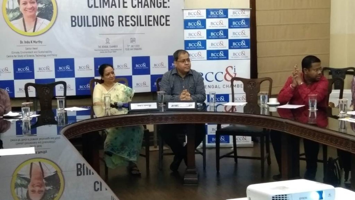 Mr. Jayanta Chakraborty, Chairperson − Agriculture and Rural Development Committee, The Bengal Chamber of Commerce and Industry; Consultant, Indofil Industries Limited moderating the session