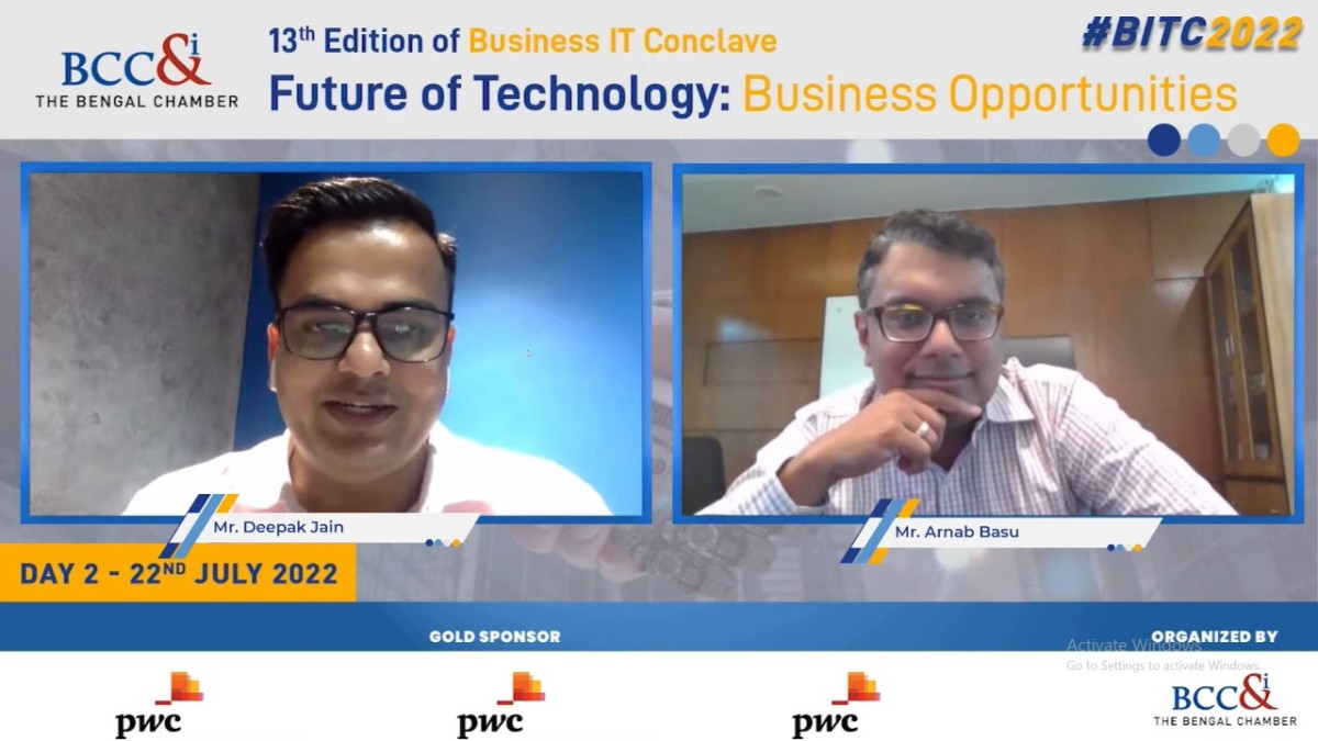 Digitising the MSME ecosystem and learning of building a startup to scale: Mr. Deepak Jain, Co−Founder, FlexiLoans Technologies (L) with Mr. Arnab Basu, Vice President and Chairperson, IT Committee, The Bengal Chamber and Advisory Leader and Partner, PricewaterhouseCoopers Pvt Ltd