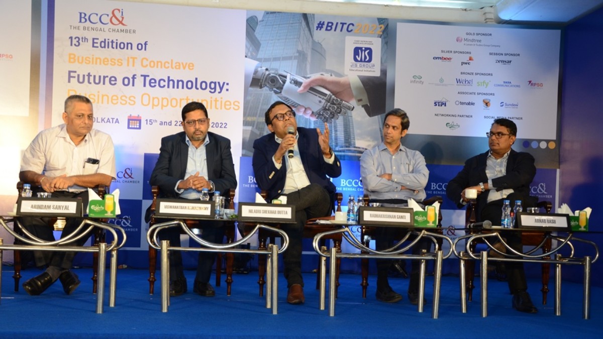 L-R- Mr. Arindam Sanyal, Deputy General Manager (Distribution Automation), CESC Limited; Mr. Viswanathan Ramaswamy, Vice President−Digital Solutions Incubation, Tata Communications Limited; Mr. Niladri Shekhar Dutta, Global Director− Head of AI Innovation, Data Strategy & Technology Solution sales, Ericsson (Session Moderator); Dr. Radhakrishnan Ganti, Associate Professor, Department of Electrical Engineering, IIT Madras; Mr. Arnab Basu, Vice President and Chairperson, IT Committee, The Bengal Chamber and Advisory Leader and Partner, PricewaterhouseCoopers Pvt Ltd