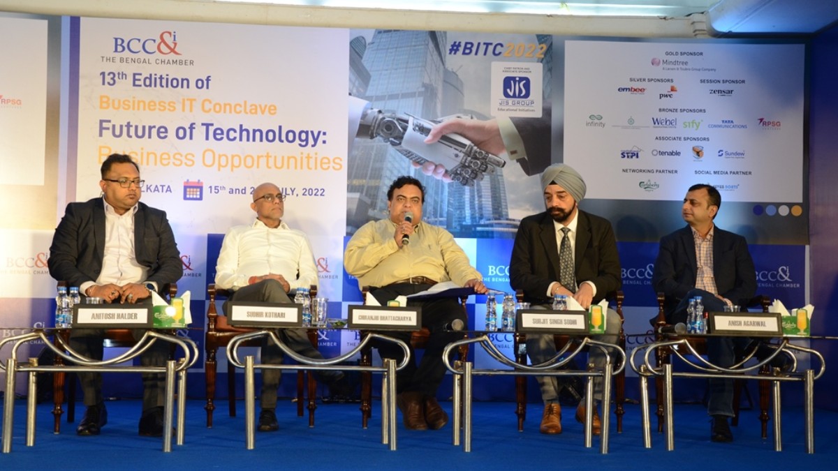 L-R- Mr. Anitosh Halder, Business & GTM Head−Cloud, DC & Managed Services; Mr. Sudhir Kothari, Founder & CEO, Embee Software Pvt. Ltd.; Mr. Chiranjib Bhattacharya, Co−Chairperson, IT Committee, The Bengal Chamber of Commerce and Industry and Chief Executive Officer & Director, Wizertech Informatics Pvt. Ltd. (Session Moderator); Mr. Surjit Singh Sodhi, Business Development Leader−AWS Migration, Amazon Internet Services Private Limited; Dr. ANISH Agarwal, Head of Analytics, Dr. Reddy's Laboratories Ltd