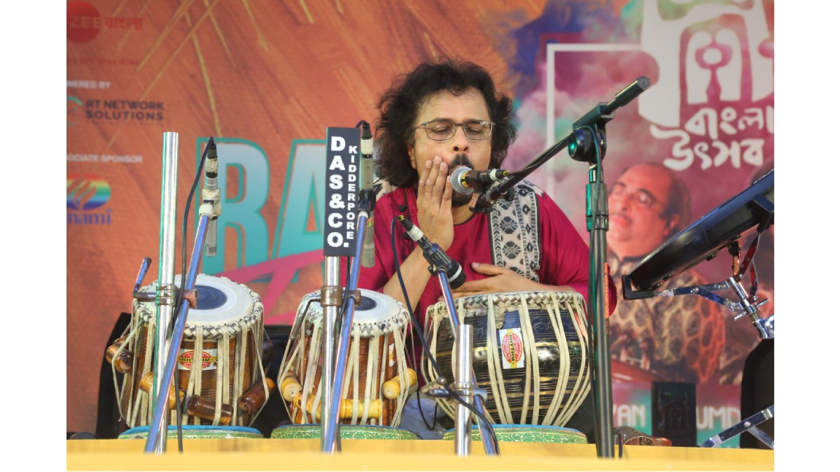 Pandit Bickram Ghosh, during the performance