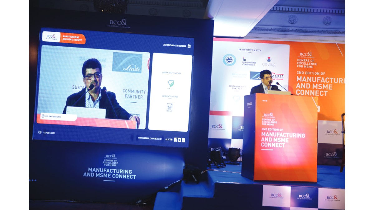 Mr. Amit Bhowmick, Director − Procurement, Linde India Limited addressing the participants at the B2B session 1