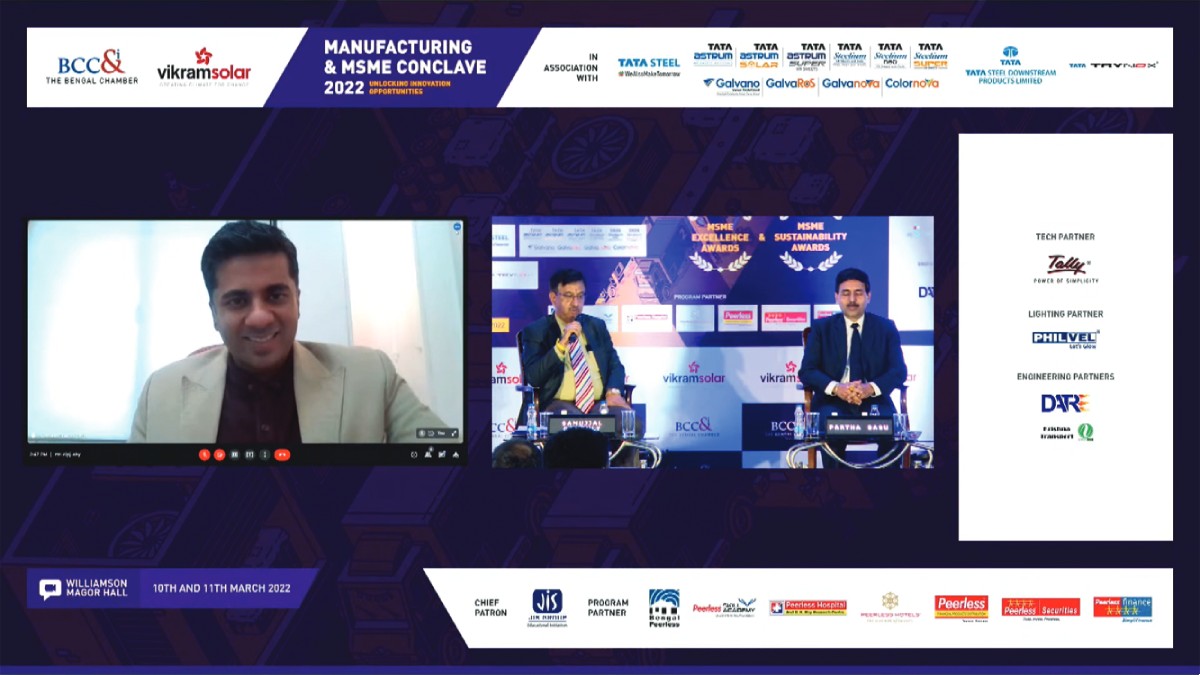 Session 4 : Fire Side Chat Session on “E−Marketing : A new domain to explore for Business Houses”. Conversation between Mr. Abhilash Pillai, Chief Commercial Officer, L&T SuFin and Mr. Samujjal Ganguly, Member, Manufacturing & MSME Committee, The BCC&I and Plant Head, Vikram Solar Limited. At the session also present was Mr. Partha Basu, Regional Lead − East, L&T SuFin