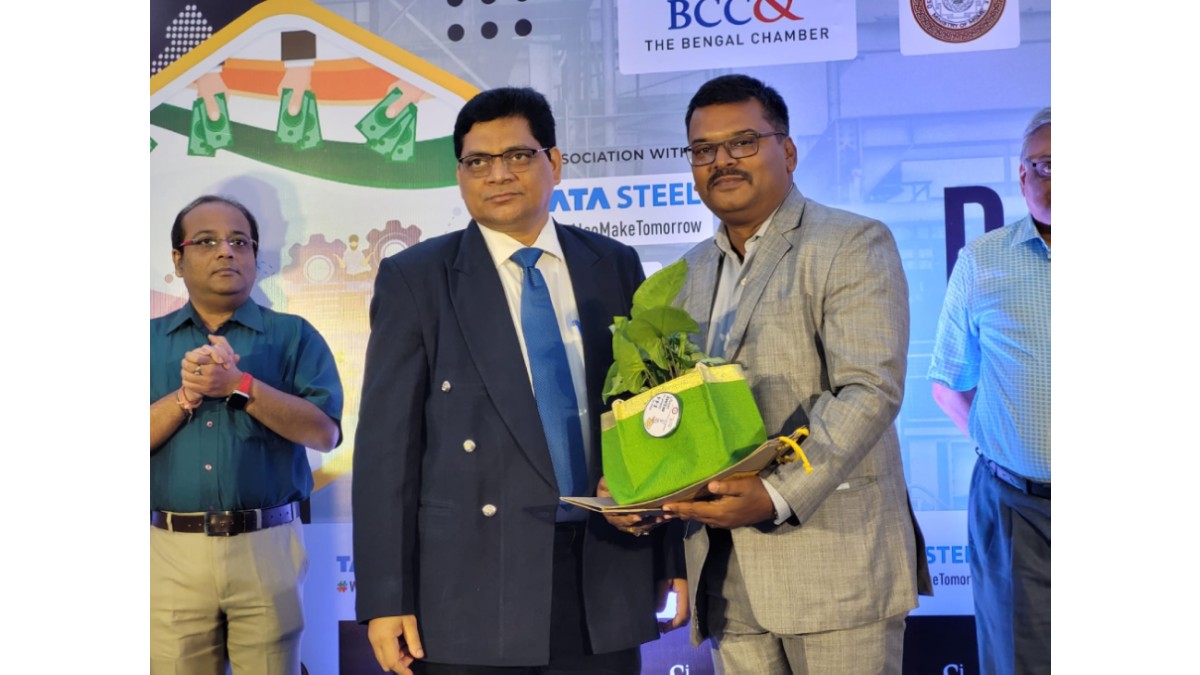 Felicitation Dr. Arijit Banerjee, Manufacturing & MSME Committee Member, The BCC&I