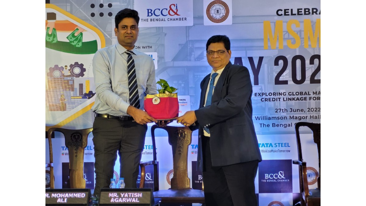 Felicitation Mr. Yatish Agarwal, Zonal Sales Manager, Business Loan, HDFC Bank