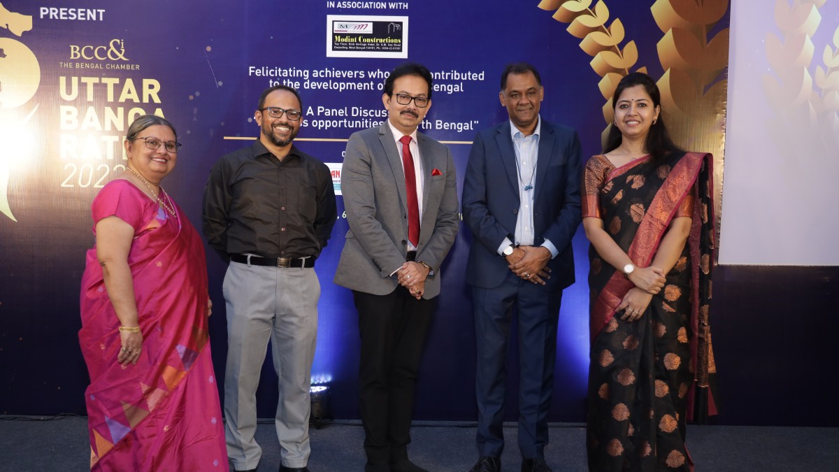 Mr. Satyam Roychowdhury, Chairperson Education Committee of The Bengal Chamber, Chancellor, Sister Nivedita University and Managing Director, Techno India Group along with Ms. Ina Bose, Director − HR, Corporate Communications & Industry Connect, Sister Nivedita University, Mr.Subhodip Ghosh, Director General, The Bengal Chamber, Mr. Smarajit Purkayastha, Deputy Director General, The Bengal Chamber Of Commerce and Industry and Ms. Swarnali Dhar, Assistant Director, The Bengal Chamber